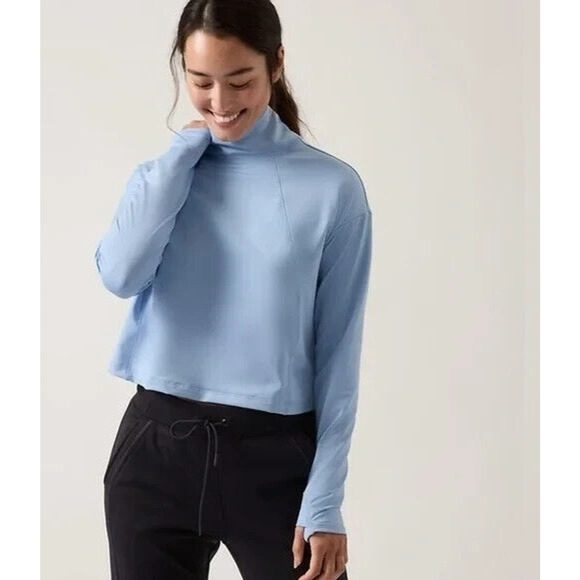 Athleta Tops - Athleta Sky Blue Whistler Mock Neck Top Crop Long Sleeve Women's Size Small